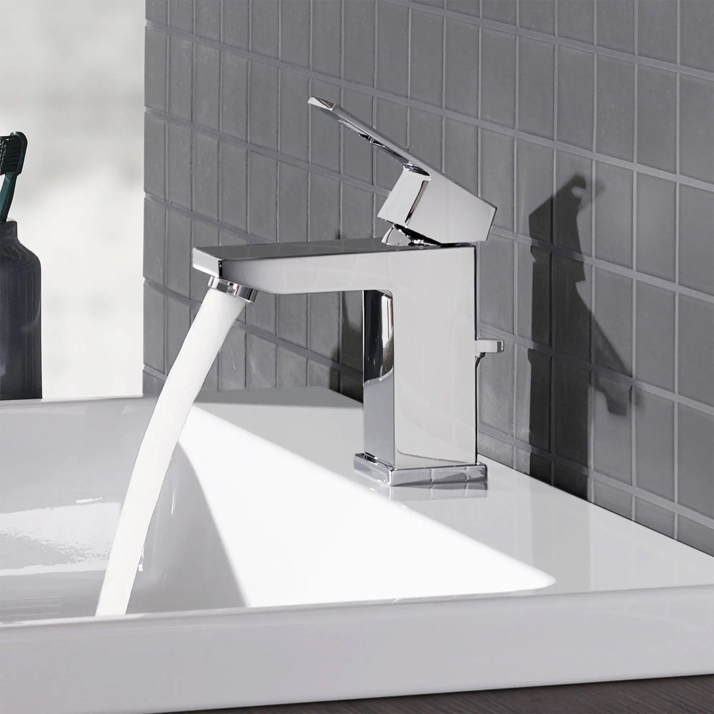 Grohe Eurocube Single Hole Single-Handle S-Size Bathroom Faucet 1.2 GPM, Less Drain