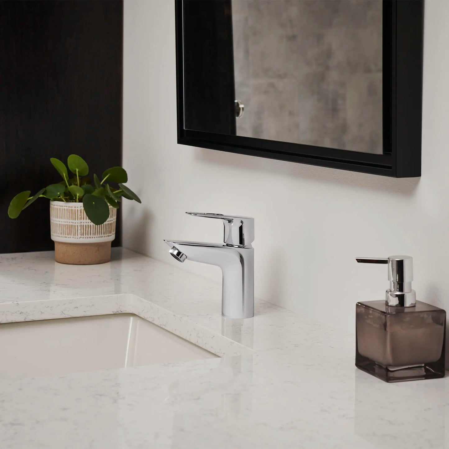 Grohe Bauloop Single Hole Single-Handle S-Size Bathroom Faucet, 1.2 Gpm (4.5 L/Min)