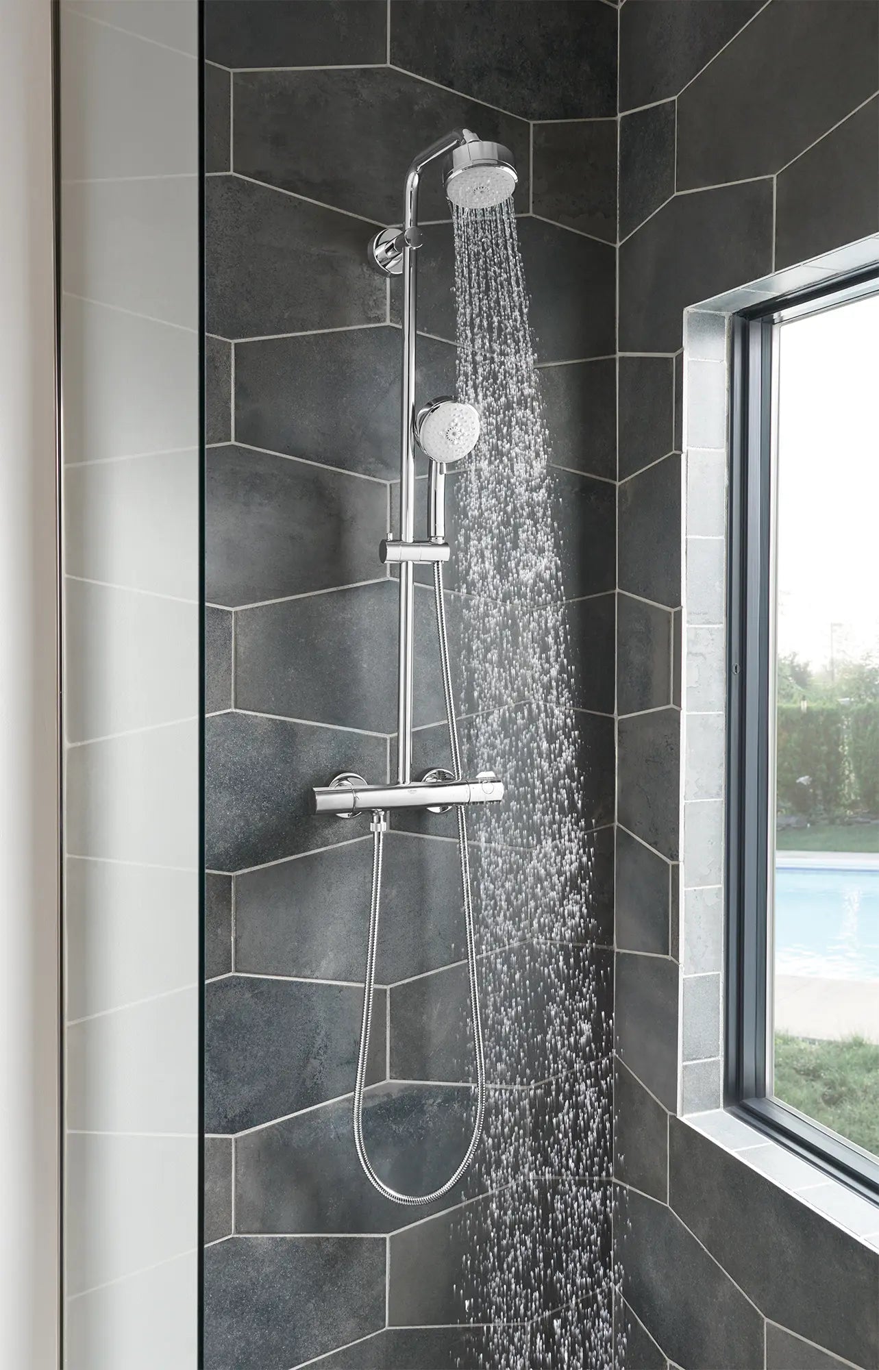Grohe Tempesta Cosmopolitan 100 Shower Head, 4" - 4 Sprays, 6.6 L/min (1.75 gpm) - 26043