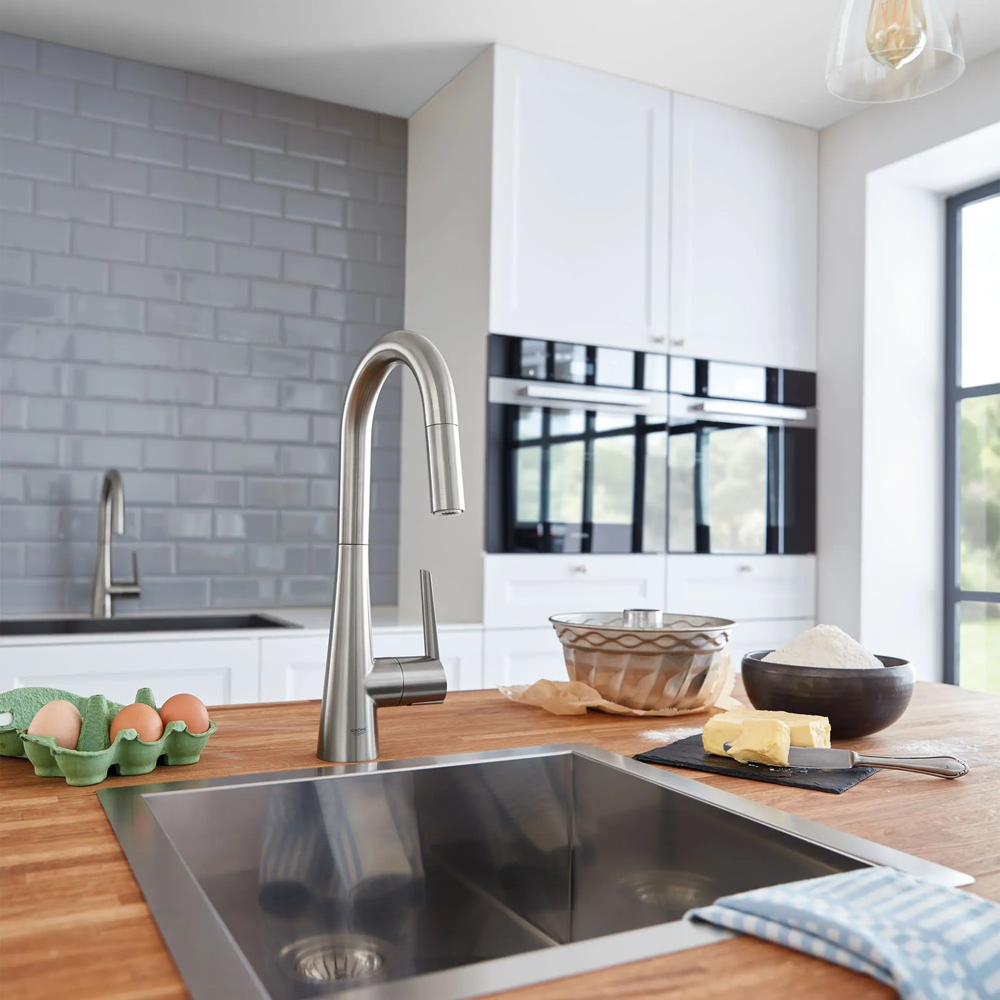 Grohe Zedra Single-Handle Pull Down Kitchen Faucet Dual Spray 6.6 L/Min (1.75 GPM)