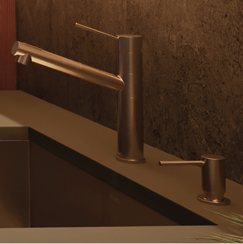 Riobel Cayo Pull-Out Kitchen Faucet Dual Spray 1.8 GPM