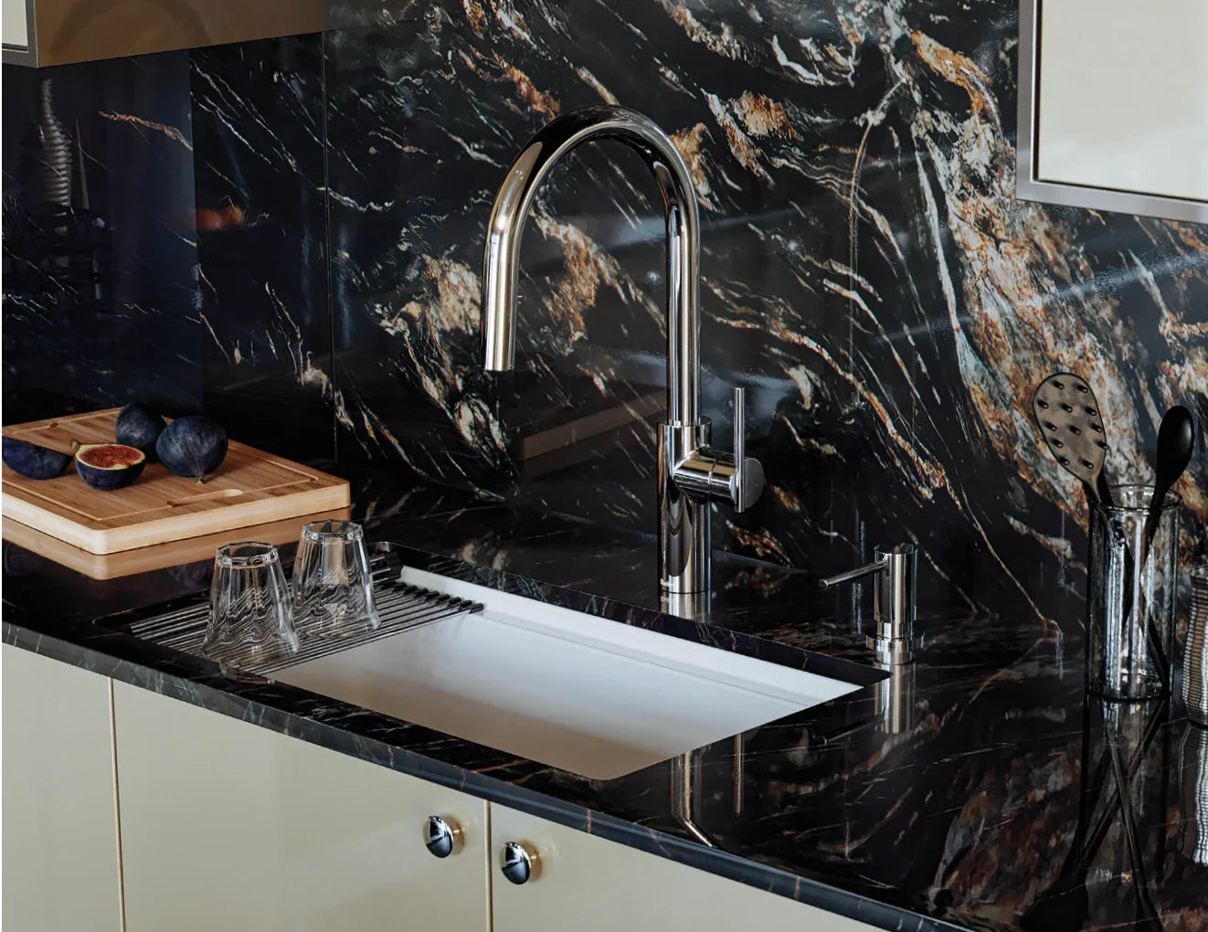 Riobel Lateral Pull-Down Kitchen Faucet With C-Spout Dual Spray 1.8 GPM