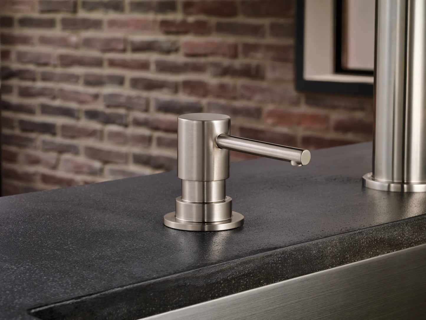 Brizo Solna Single Handle Articulating Kitchen Faucet - 63221LF