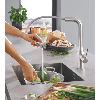 Grohe Essence Single-Handle Pull-Out Kitchen Faucet Dual Spray (1.75 gpm) - 30271