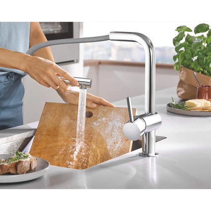 Grohe Minta Single-Handle Pull-Out Kitchen Faucet Dual Spray (1.75 gpm) - 30300