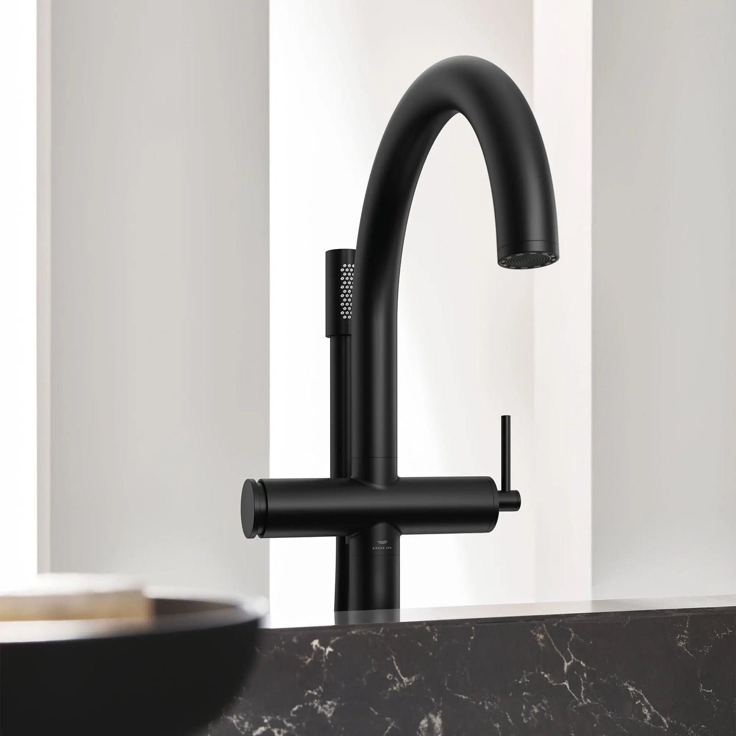 Grohe Atrio New Single-Handle Freestanding Tub Faucet With 1.75 GPM Hand Shower
