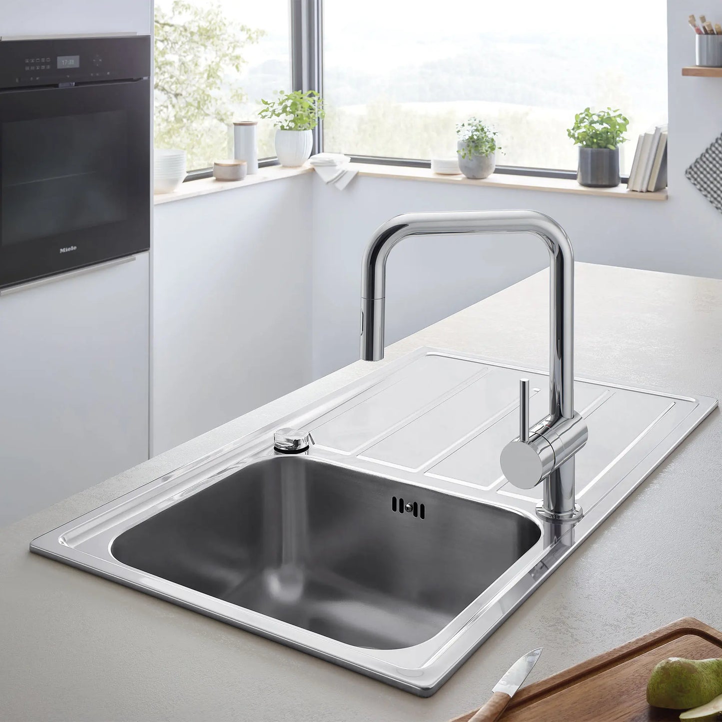 Grohe Minta Single-Handle Pull Down Kitchen Faucet Dual Spray 1.75 gpm - 32319