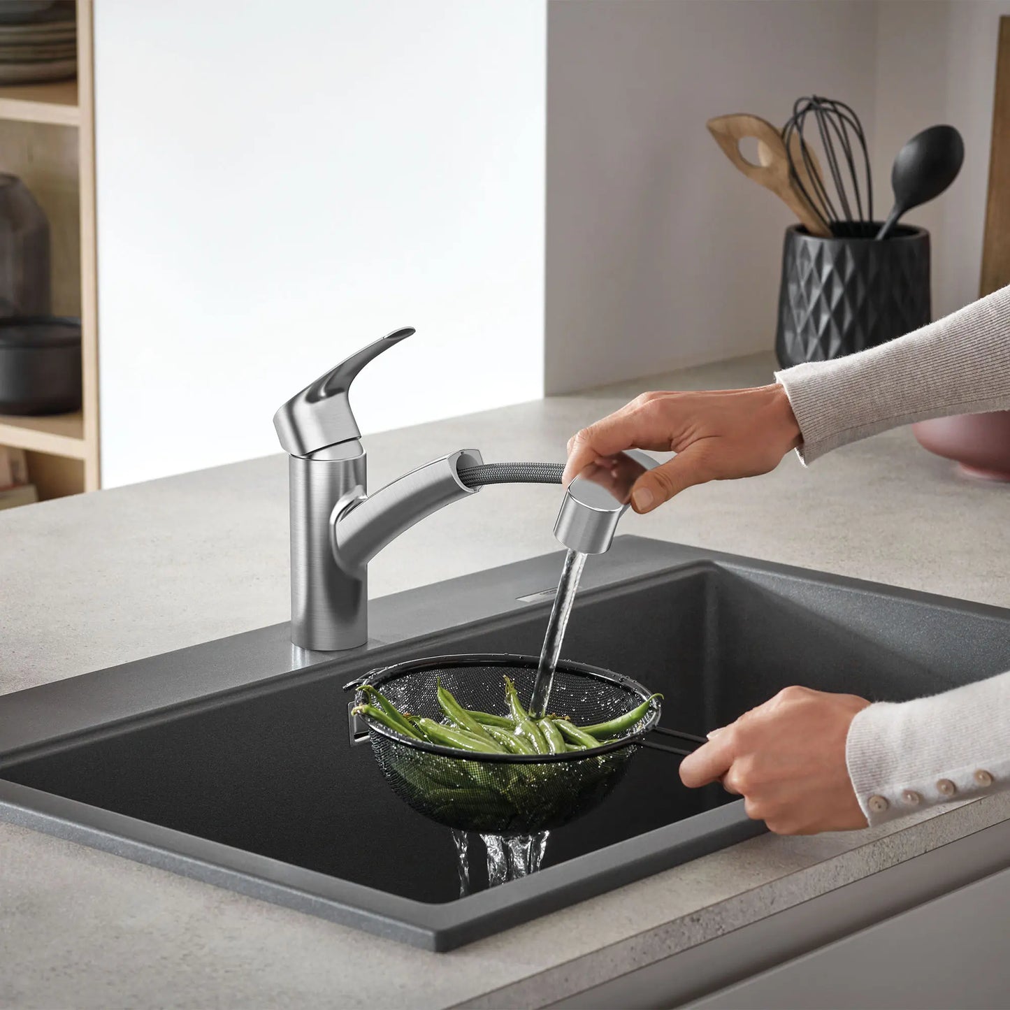 Grohe Eurosmart Single-Handle Dual Spray Pull-Out Kitchen Faucet 1.75 GPM - 30306