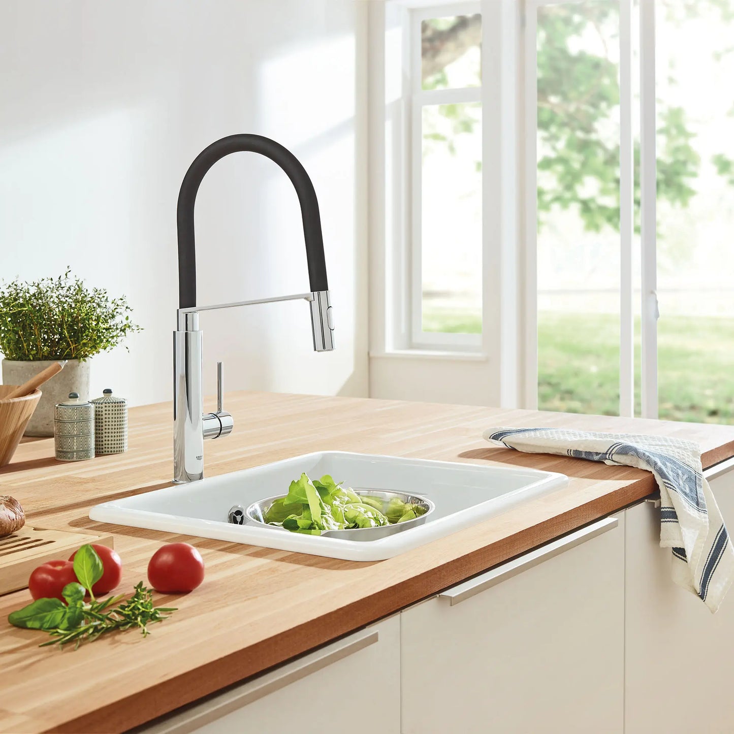 Grohe Concetto Single-Handle Semi-Pro Dual Spray Kitchen Faucet (1.75 gpm) - 31492