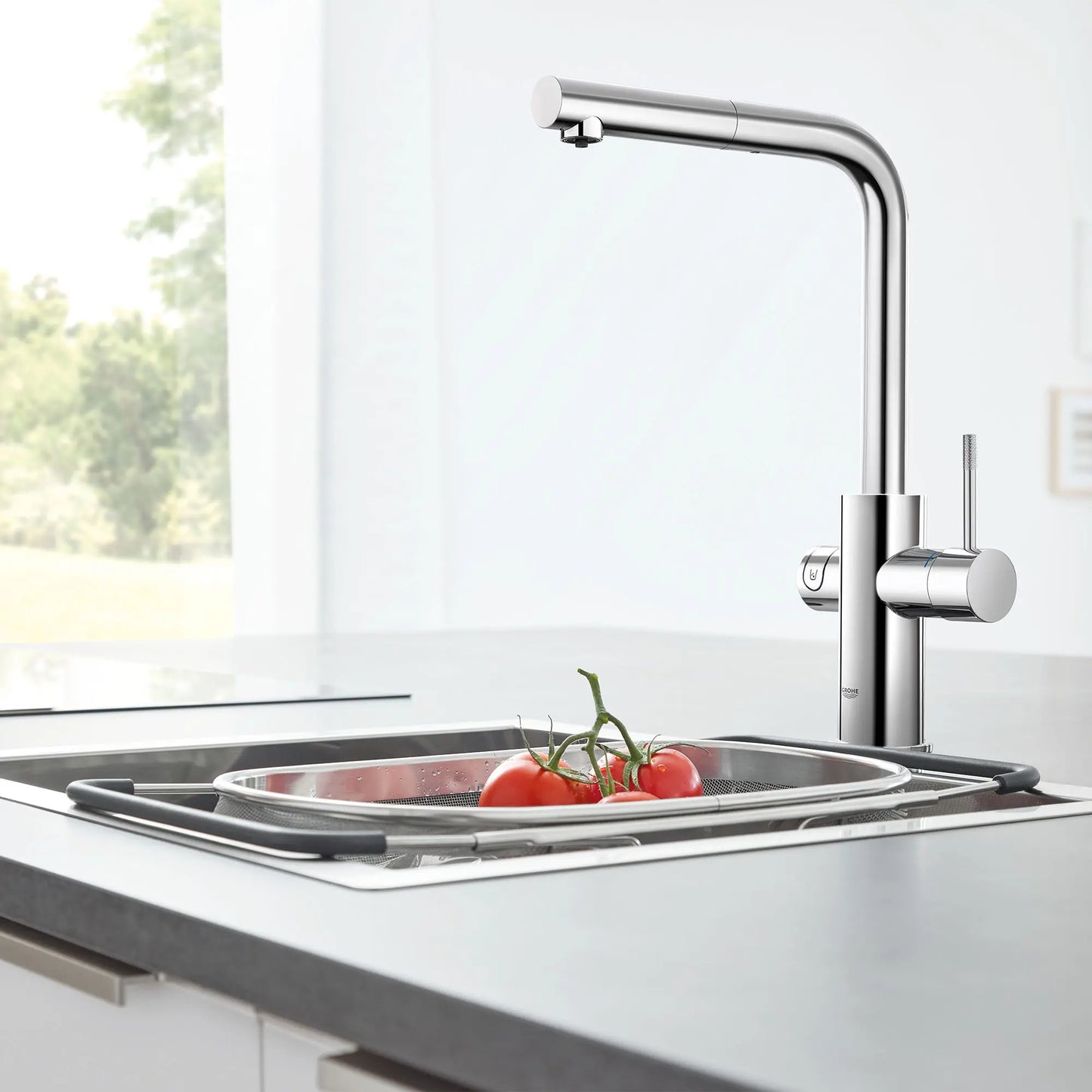 Mitigeur de cuisine Grohe Blue à bec douchette extractible, un jet (6,6 L/min), avec eau réfrigérée et eau pétillante - 31608