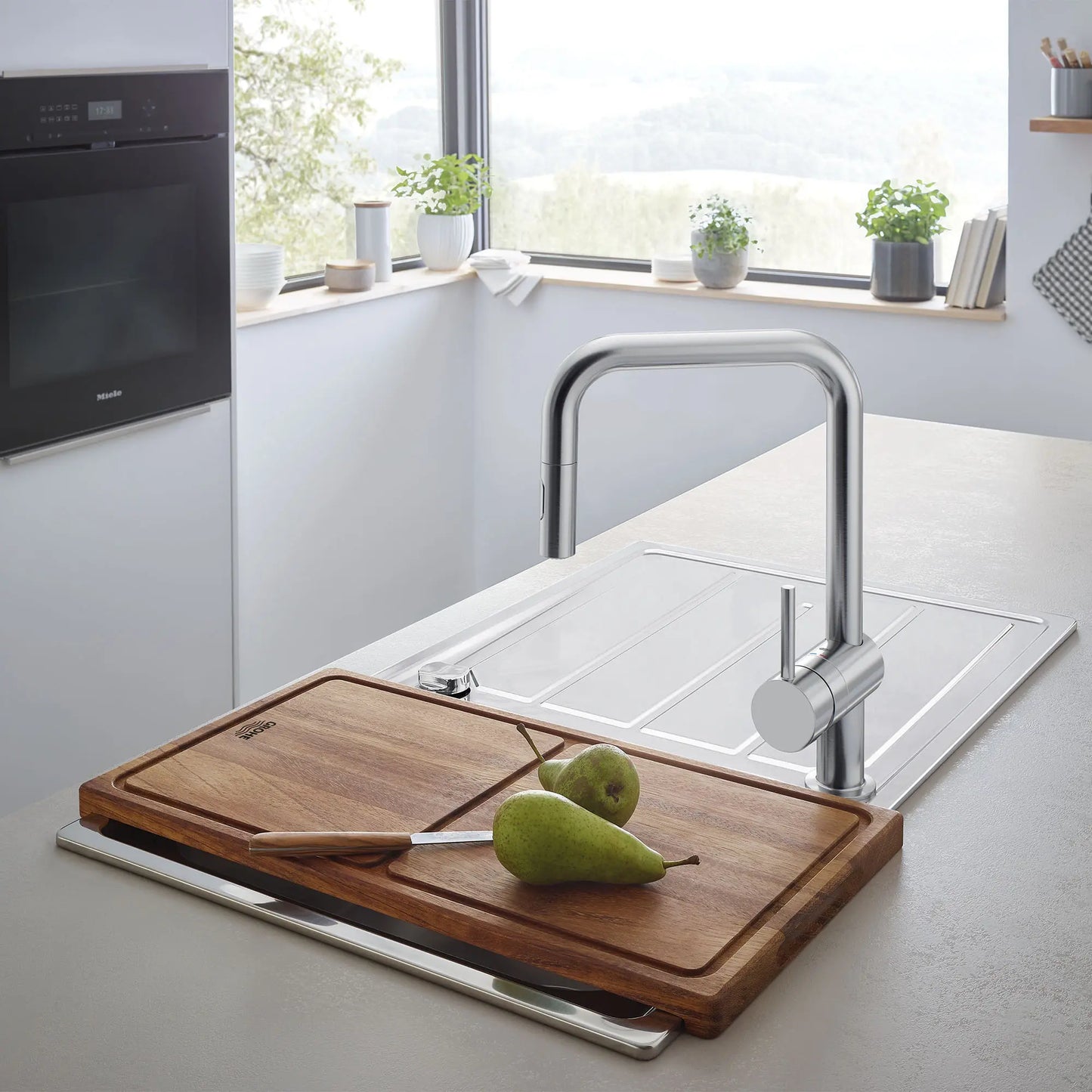 Grohe Minta Single-Handle Pull Down Kitchen Faucet Dual Spray 1.75 gpm - 32319