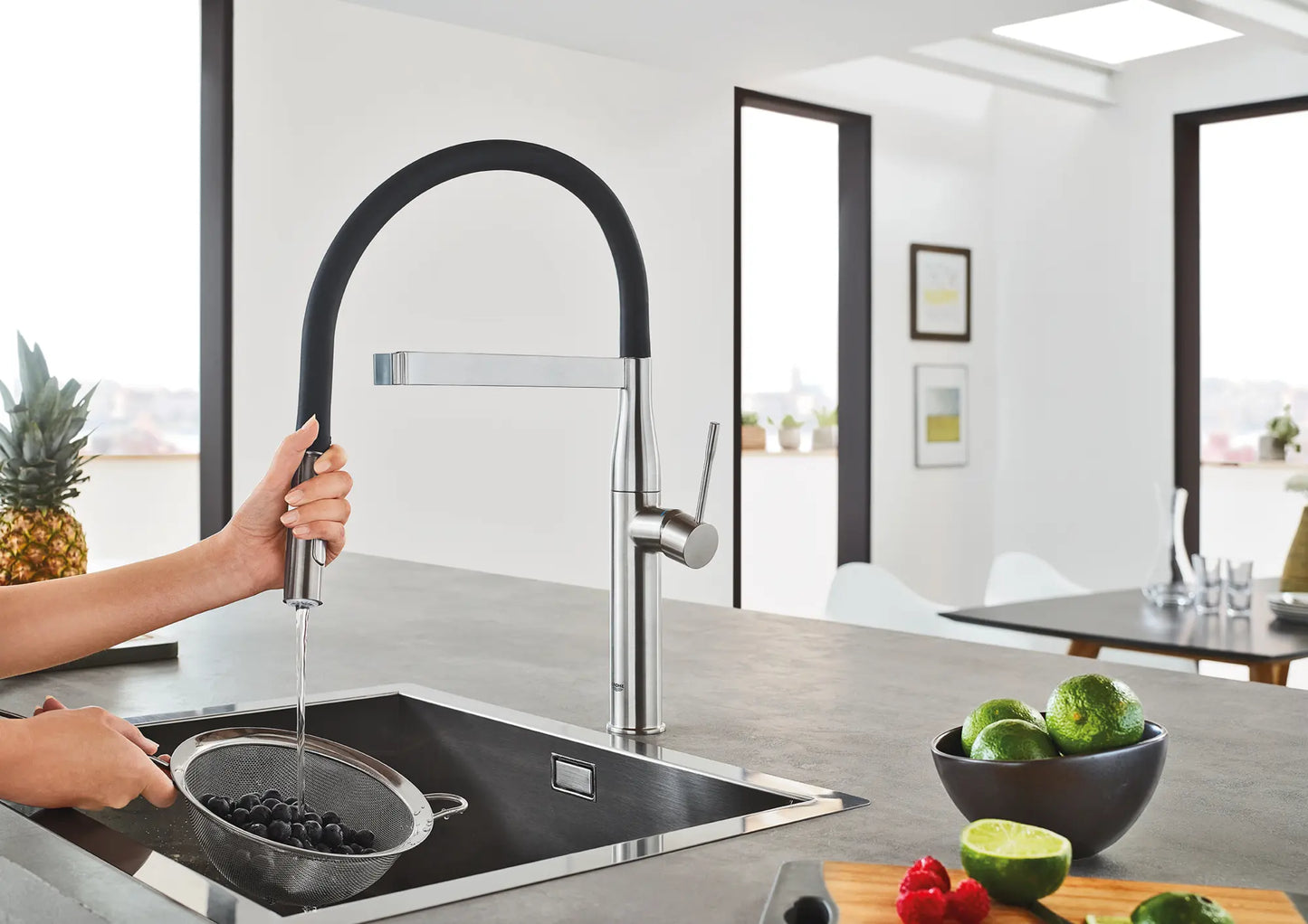 Grohe Essence Single-Handle Semi-Pro Dual Spray Kitchen Faucet (1.75 gpm) - 30295