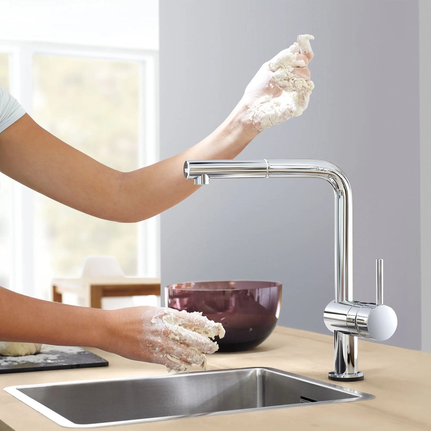 Grohe Minta Single-Handle Pull-Out Kitchen Faucet Single Spray 1.75 GPM with Touch Technology - 30218
