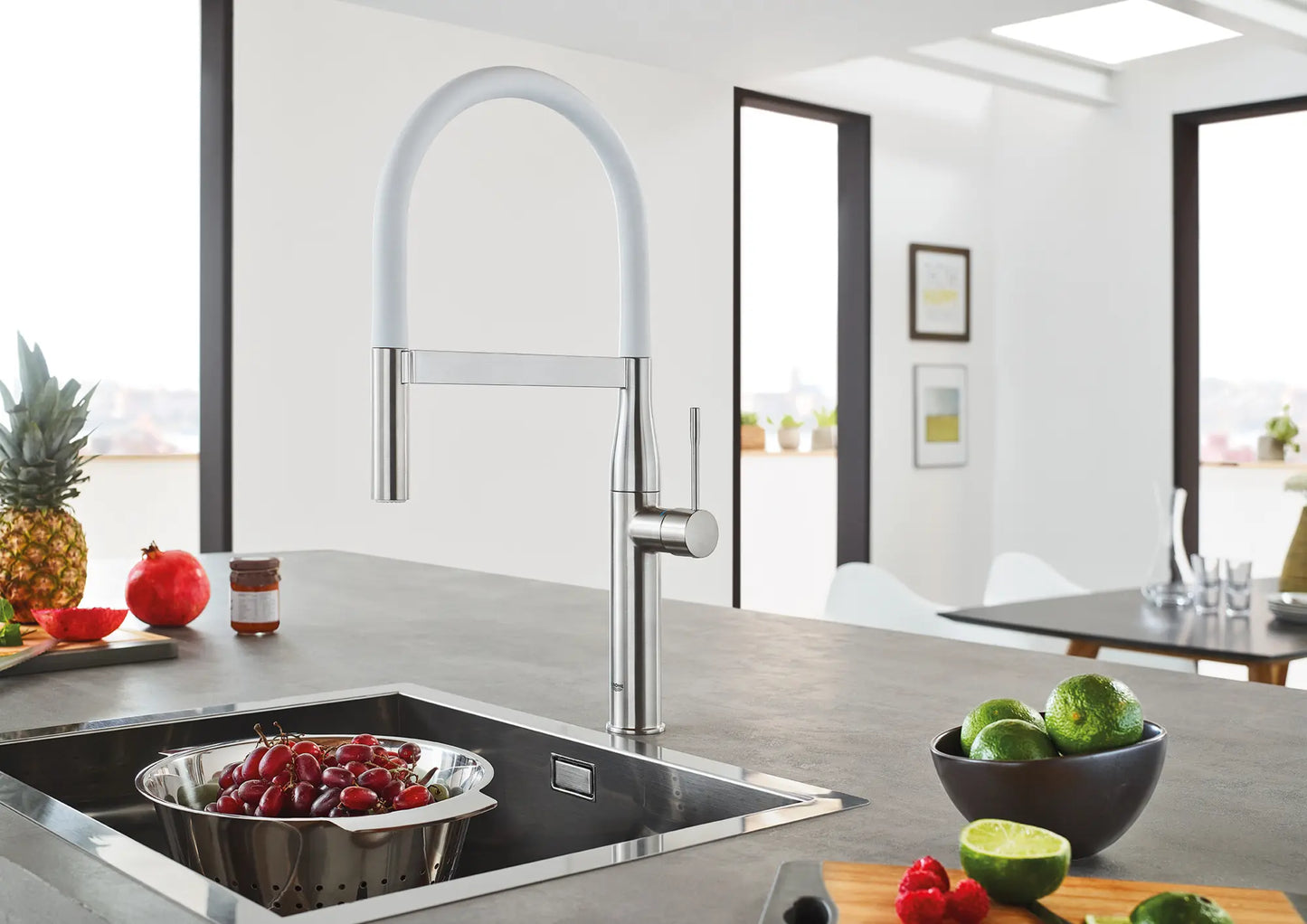 Grohe Essence Single-Handle Semi-Pro Dual Spray Kitchen Faucet (1.75 gpm) - 30295