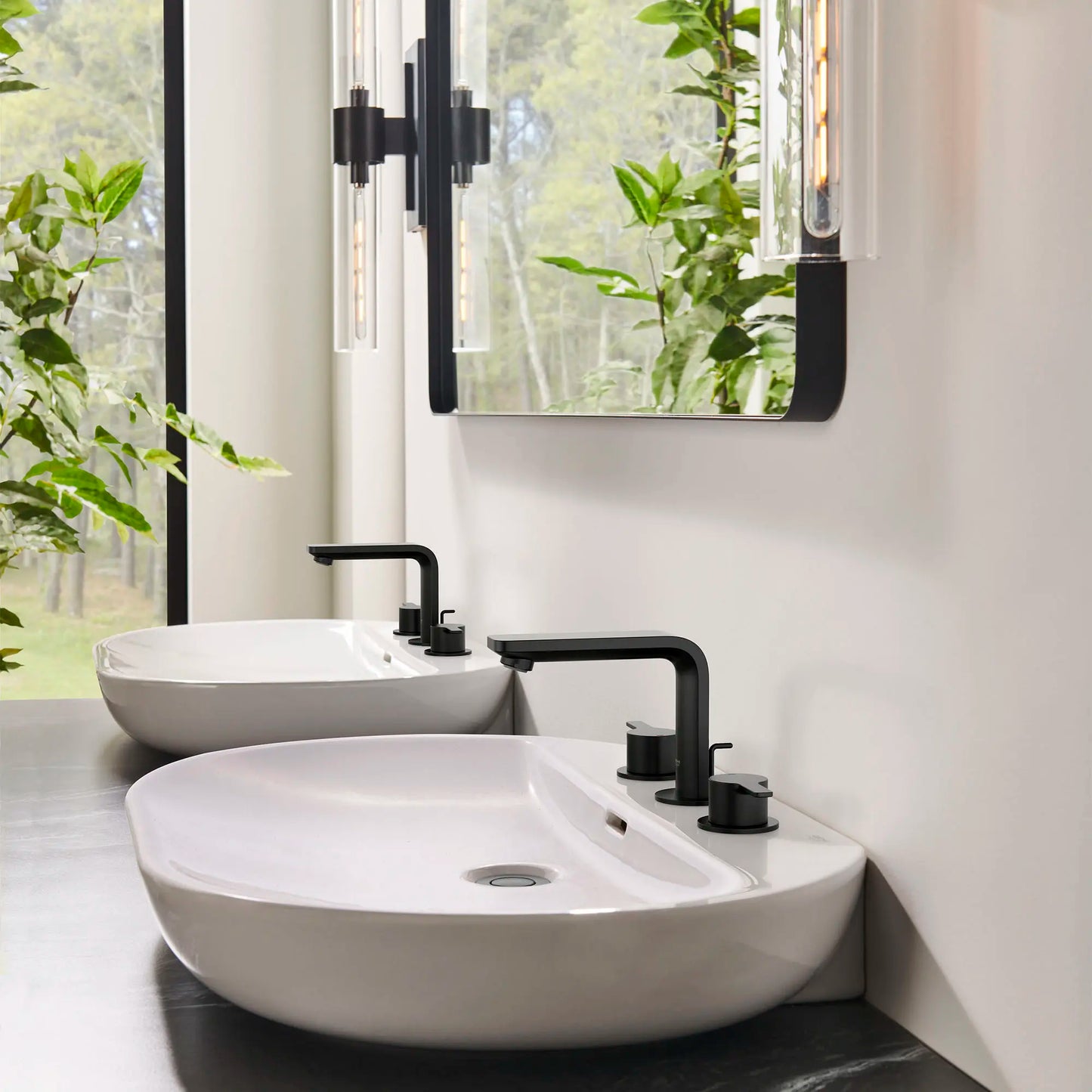Grohe Lineare 8" Widespread 2-Handle M-Size Bathroom Faucet 4.5 L/min (1.2 gpm) - 20578