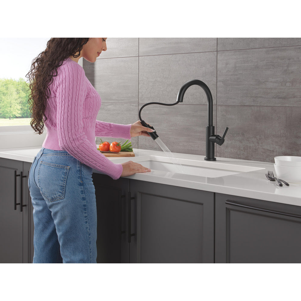 Delta Nicoli J Spout Kitchen Faucet - 19867LF