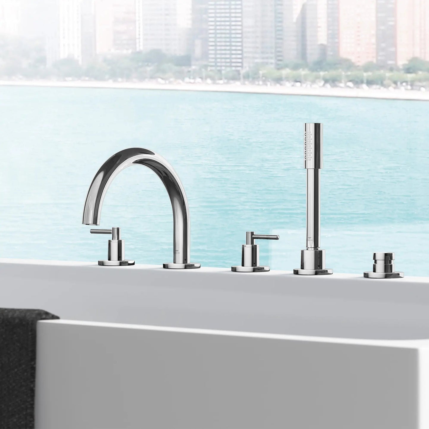 Grohe Atrio New 5-Hole 2-Handle Deck Mount Roman Tub Faucet with 6.6 L/min (1.75 GPM) Hand Shower - 25274