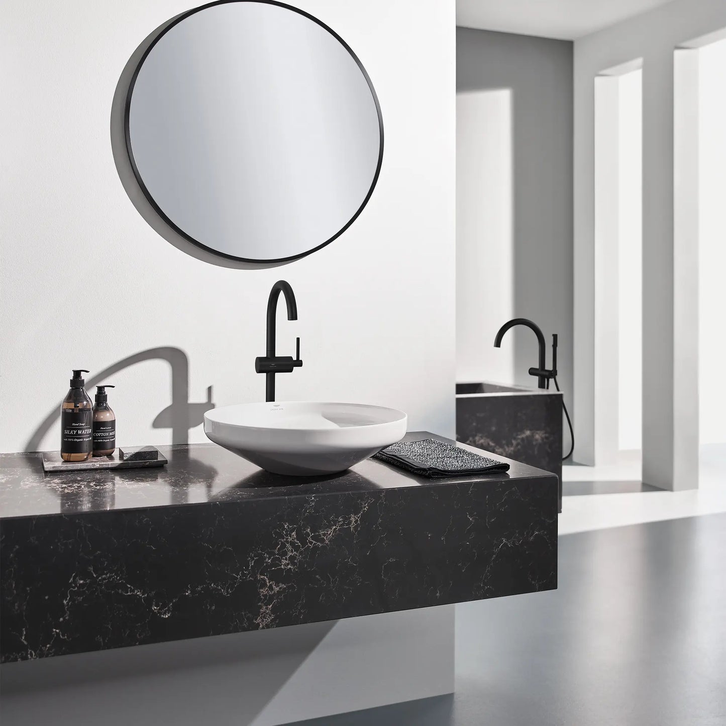 Grohe Atrio New Single Hole Single-Handle L-Size Bathroom Faucet, 1.2 GPM (4.5 L/min) - 24350