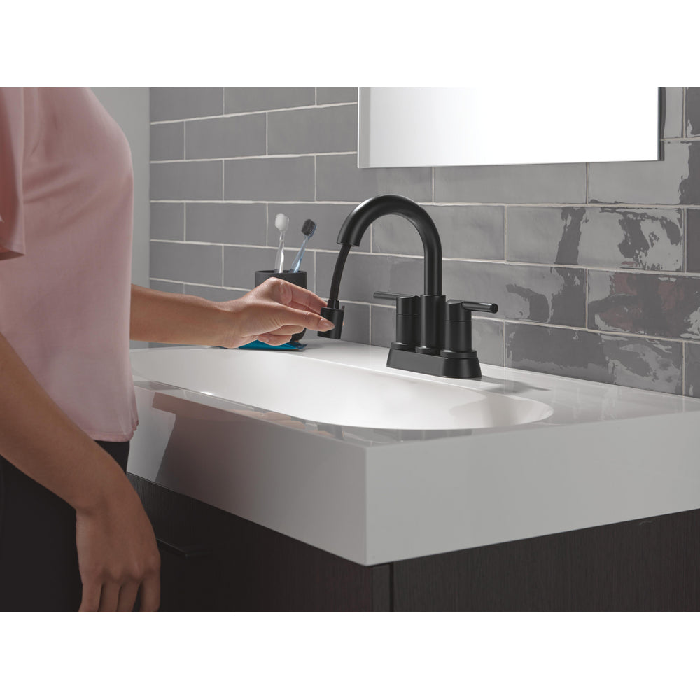 Robinet de salle de bain à tirette Delta Nicoli à poignée double - 25749LF