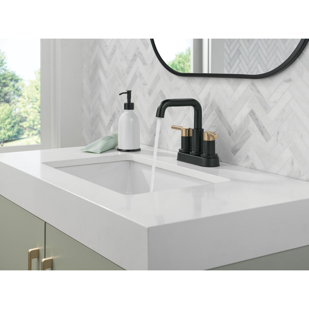 Robinet de salle de bain Delta Nicoli à entraxe de 4 po à deux poignées - 25849LF