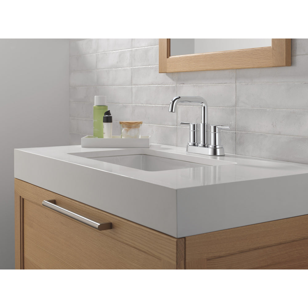 Robinet de salle de bain Delta Nicoli à entraxe de 4 po à deux poignées - 25849LF