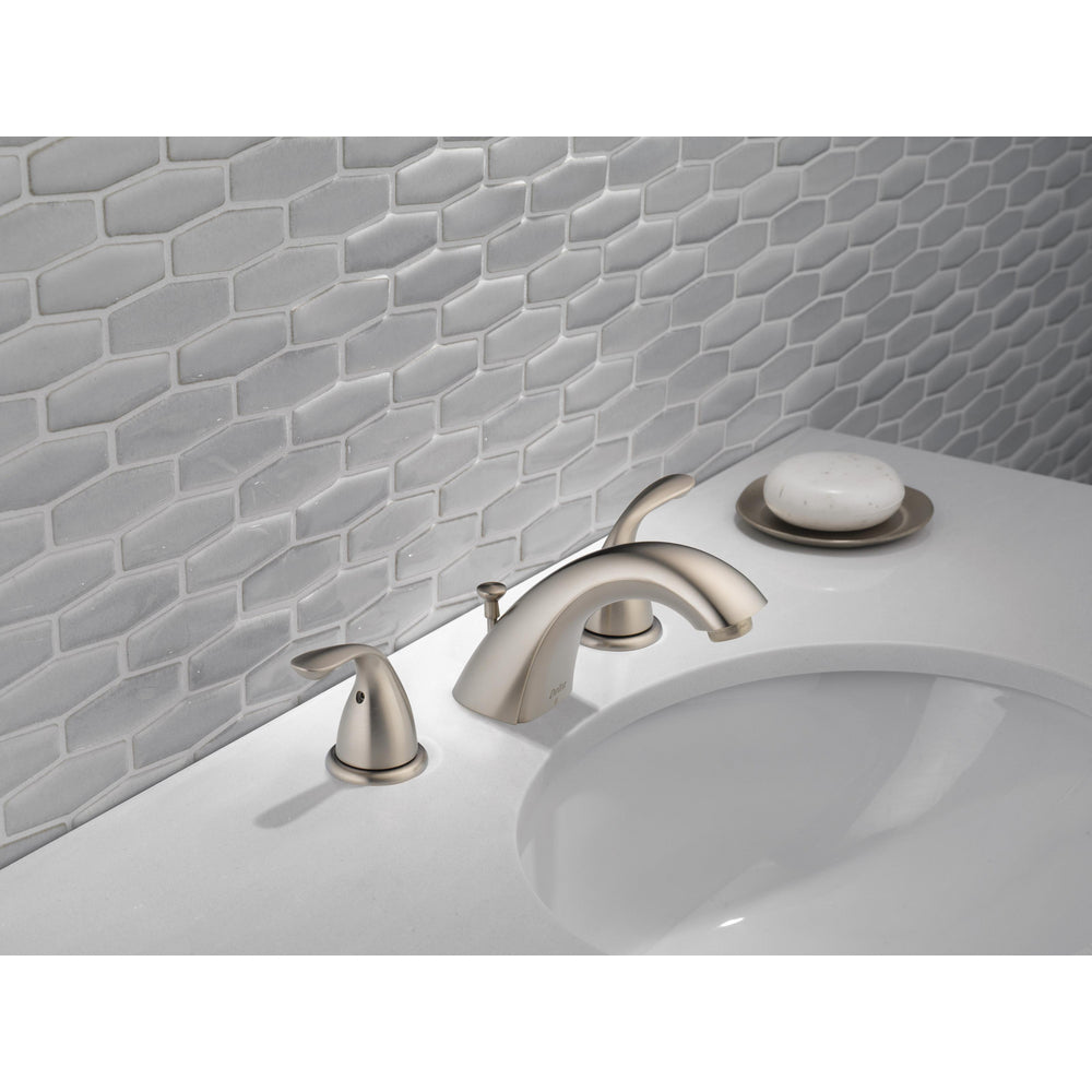 Robinet de salle de bain Delta Classic à deux poignées et entraxe large - 3530LF