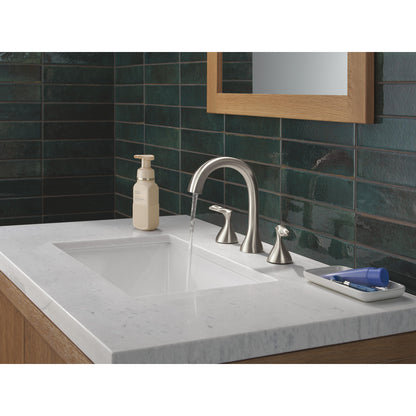 Delta 3545 Bonacci Stainless - running water