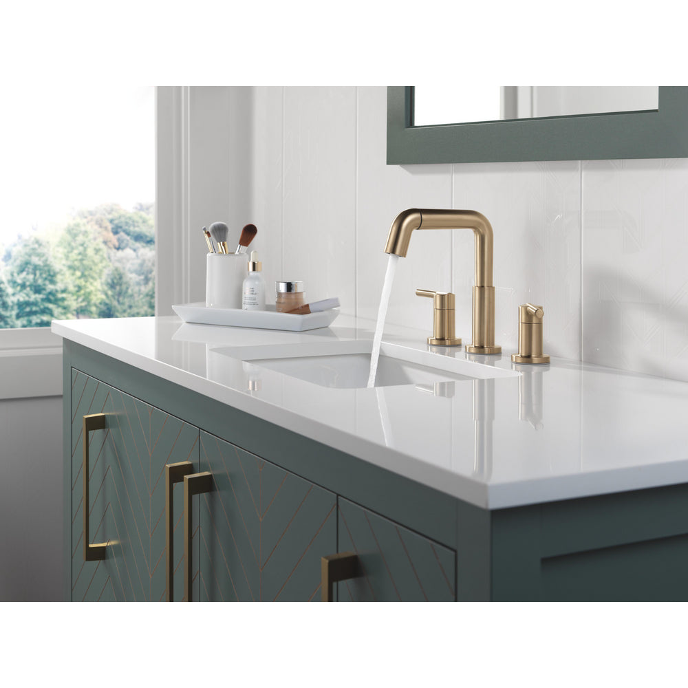 Delta Nicoli Two Handle Widespread Pull-Down Bathroom Faucet