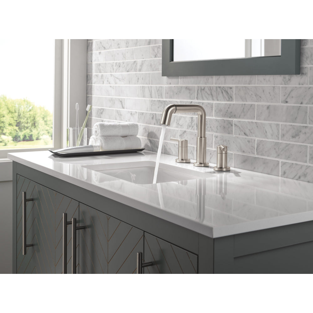 Delta Nicoli Two Handle Widespread Pull-Down Bathroom Faucet