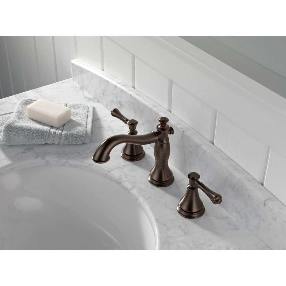Robinet de salle de bain Delta Cassidy à deux poignées et entraxe large - 3597LF