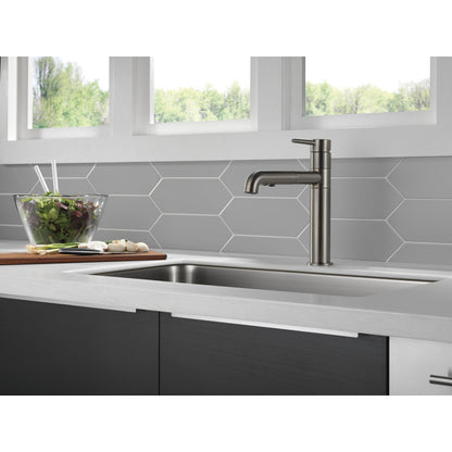 Delta Trinsic Single Handle Pull-Out Kitchen Faucet - 4159