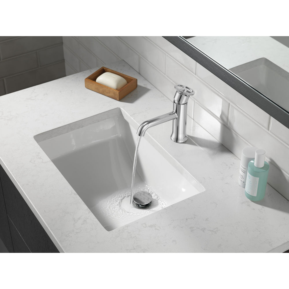 Robinet de salle de bain Delta Trinsic à poignée unique - 558