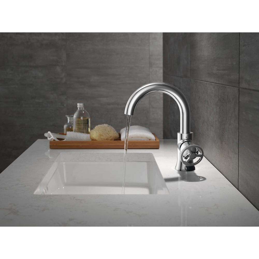 Robinet de salle de bain Delta Trinsic à poignée unique - 558HAR