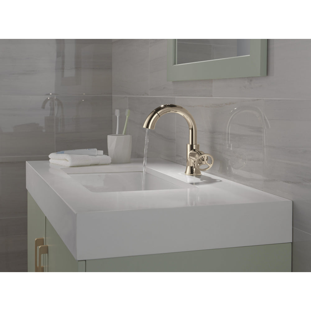 Robinet de salle de bain à poignée unique avec douchette extractible Delta Trinsic - 558HAR-PNPD