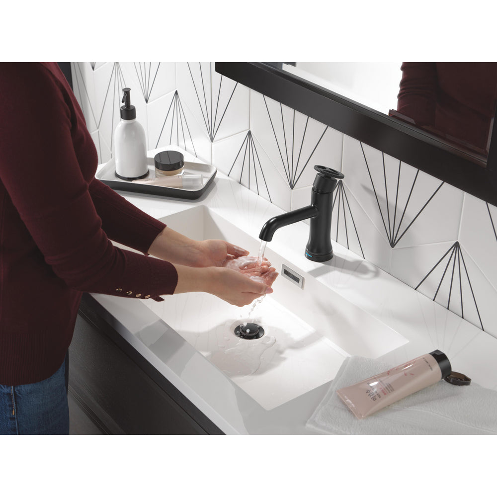 Robinet de salle de bain Delta Trinsic Touch2O avec technologie sans contact - 558T