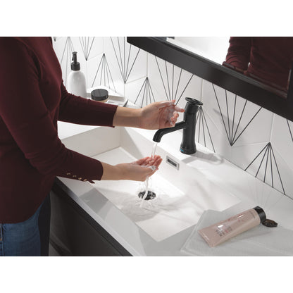 Robinet de salle de bain Delta Trinsic Touch2O avec technologie sans contact - 558T