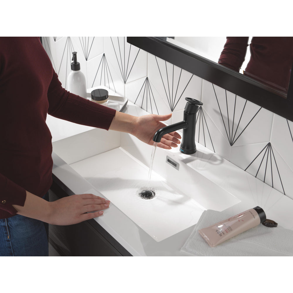 Robinet de salle de bain Delta Trinsic Touch2O avec technologie sans contact - 558T
