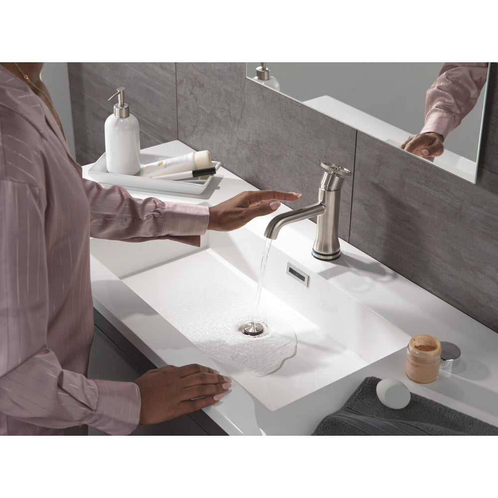 Robinet de salle de bain Delta Trinsic Touch2O avec technologie sans contact - 558T