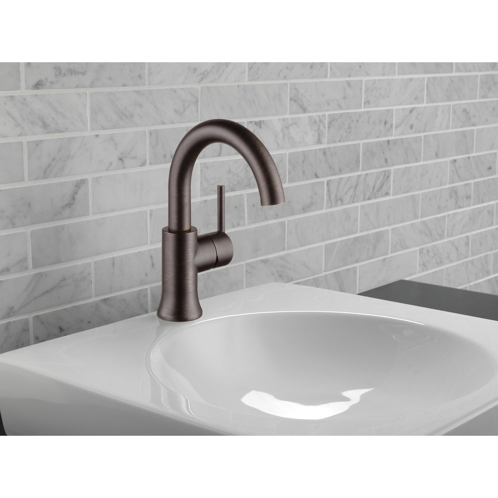 Robinet de salle de bain Delta Trinsic à poignée unique - 559HA