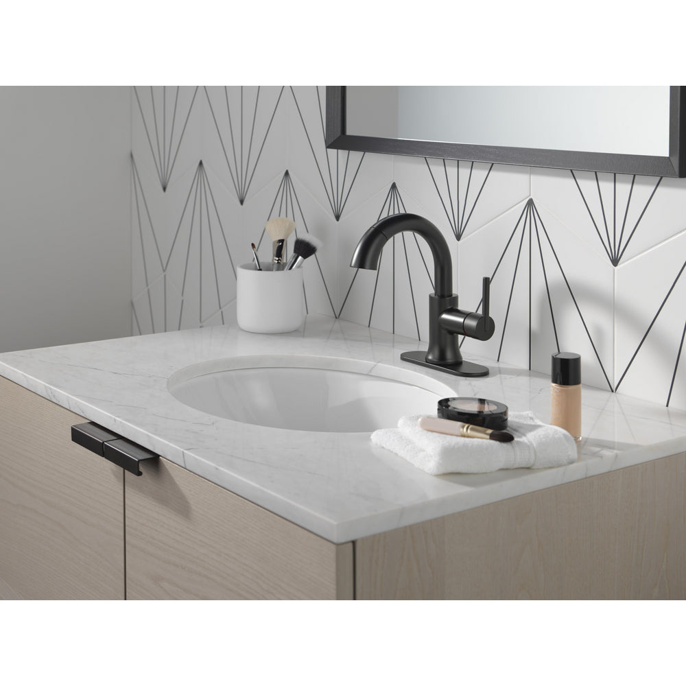 Robinet de salle de bain Delta Trinsic à poignée unique et douchette extractible - 559HAR