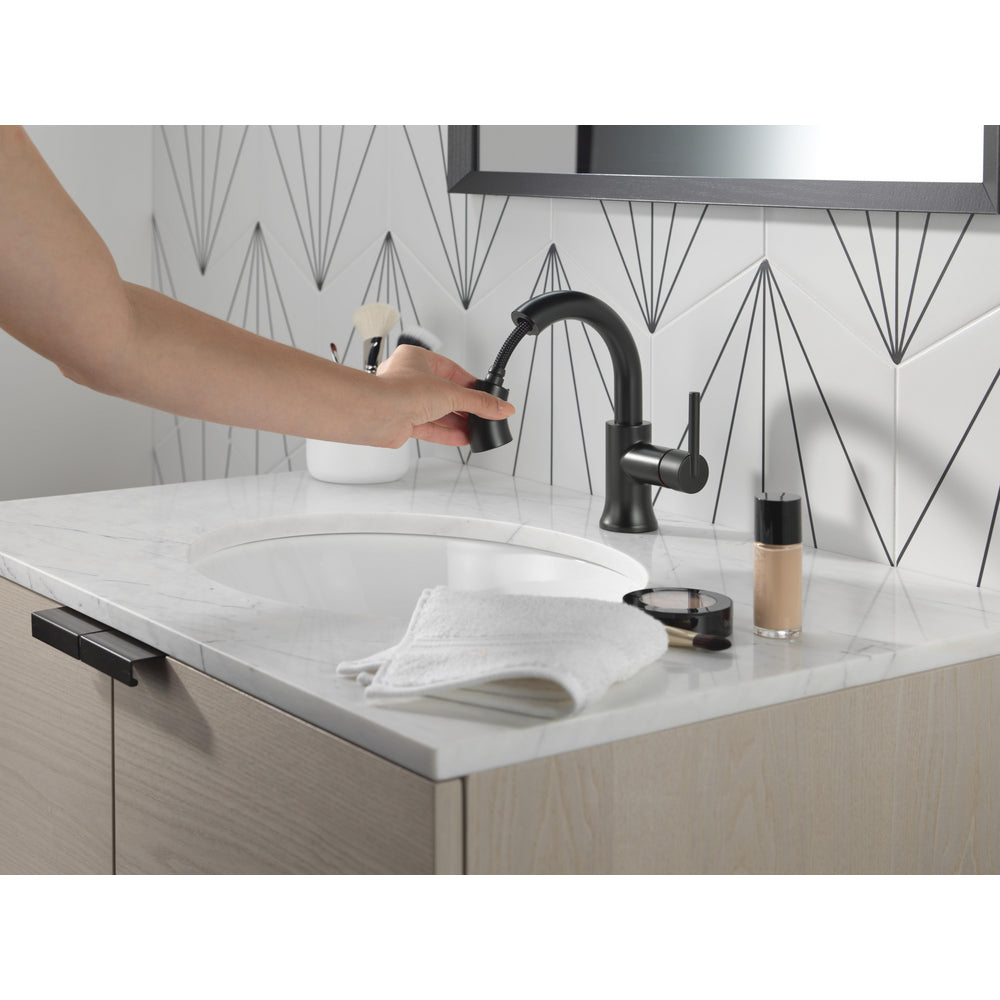 Robinet de salle de bain Delta Trinsic à poignée unique et douchette extractible - 559HAR
