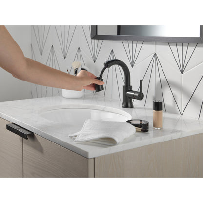 Robinet de salle de bain Delta Trinsic à poignée unique et douchette extractible - 559HAR