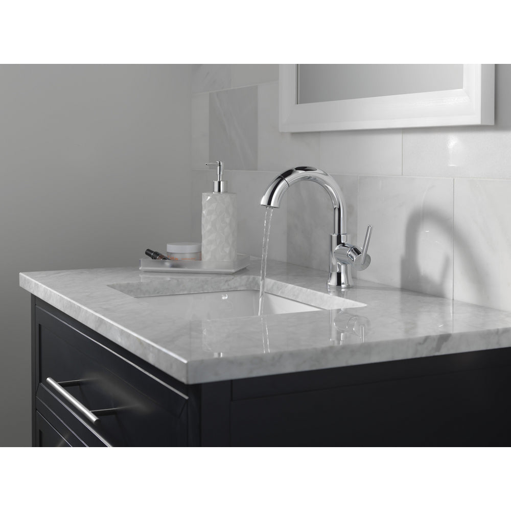 Robinet de salle de bain Delta Trinsic à poignée unique et douchette extractible - 559HAR