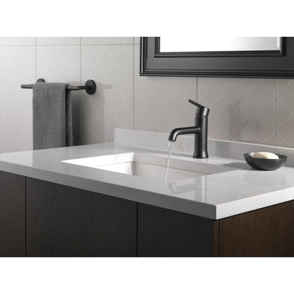 Robinet de salle de bain Delta Trinsic à poignée unique sans bonde escamotable - 559LF