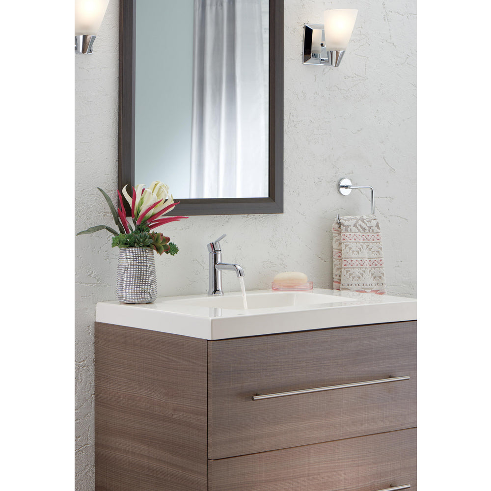 Delta Trinsic Towel Ring - 759460