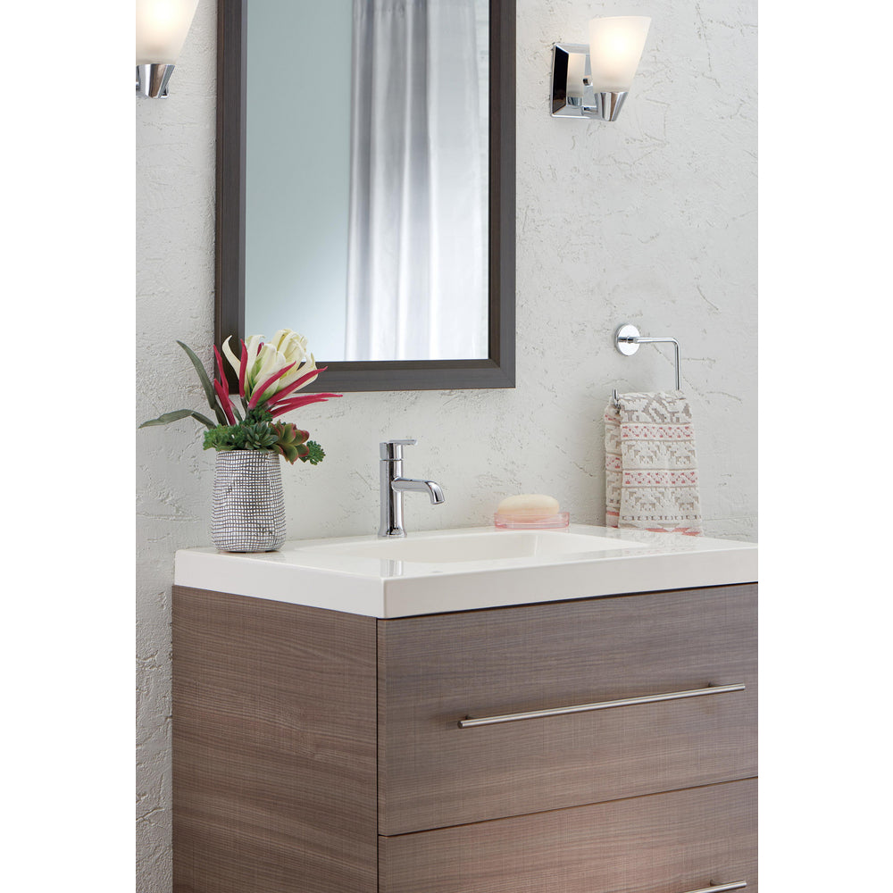 Delta Trinsic Towel Ring - 759460