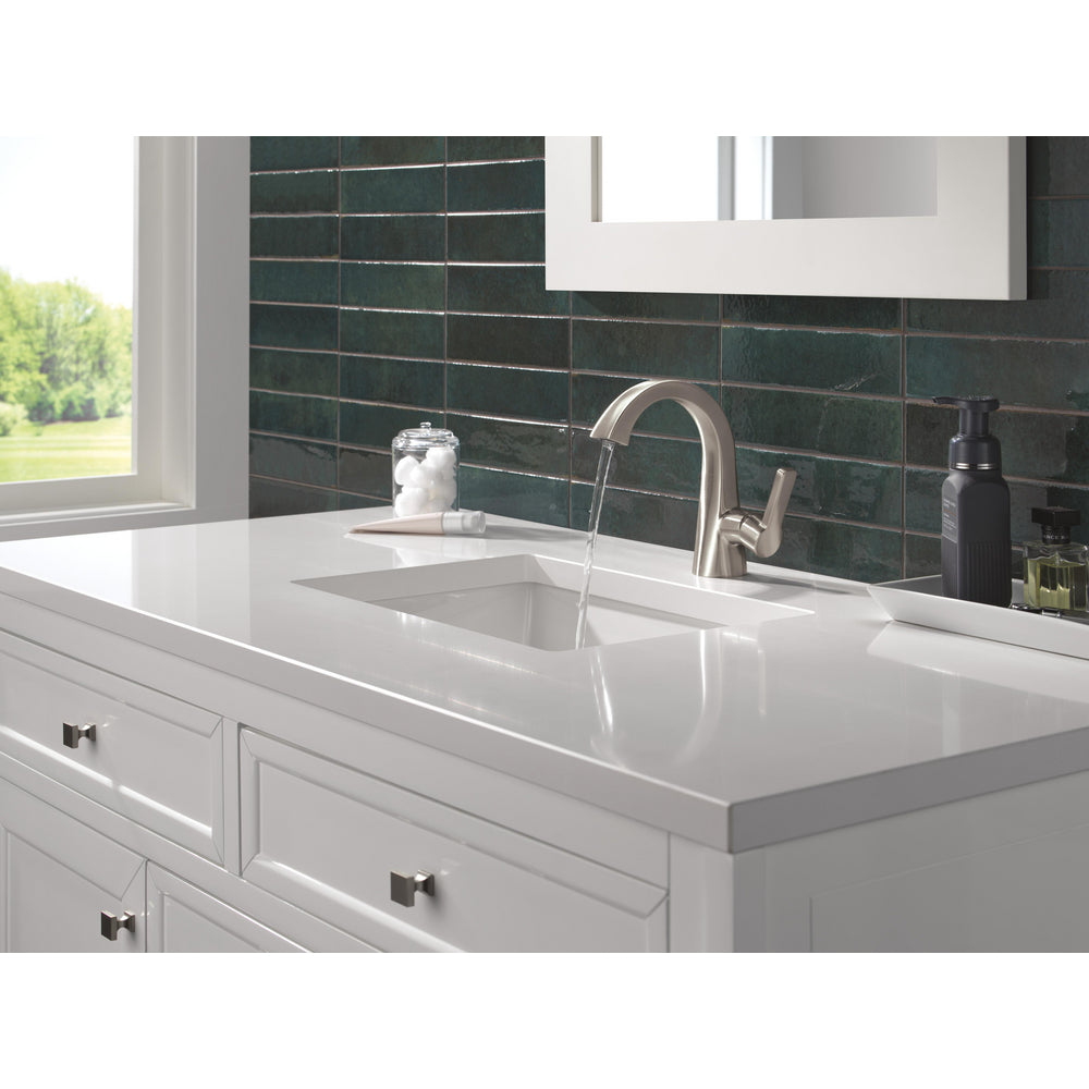 Delta Lineax Stainless
