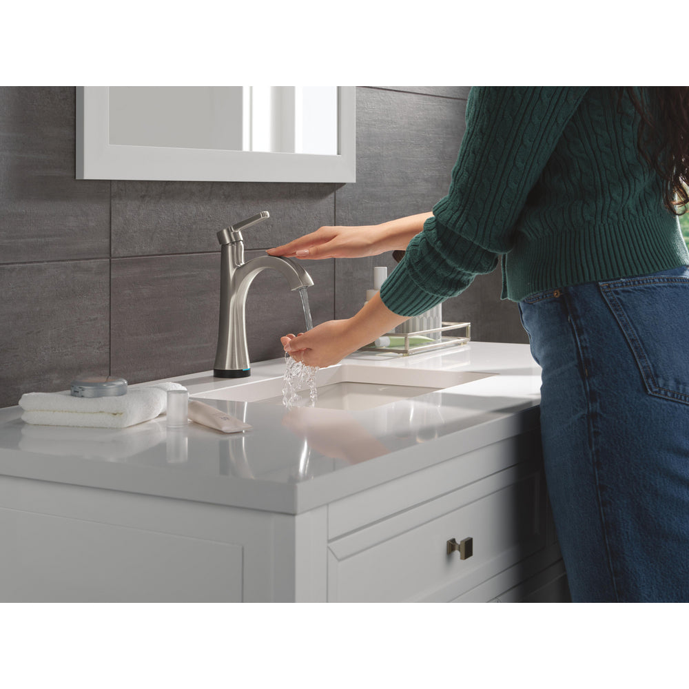 Delta Lineax Touch2O Stainless