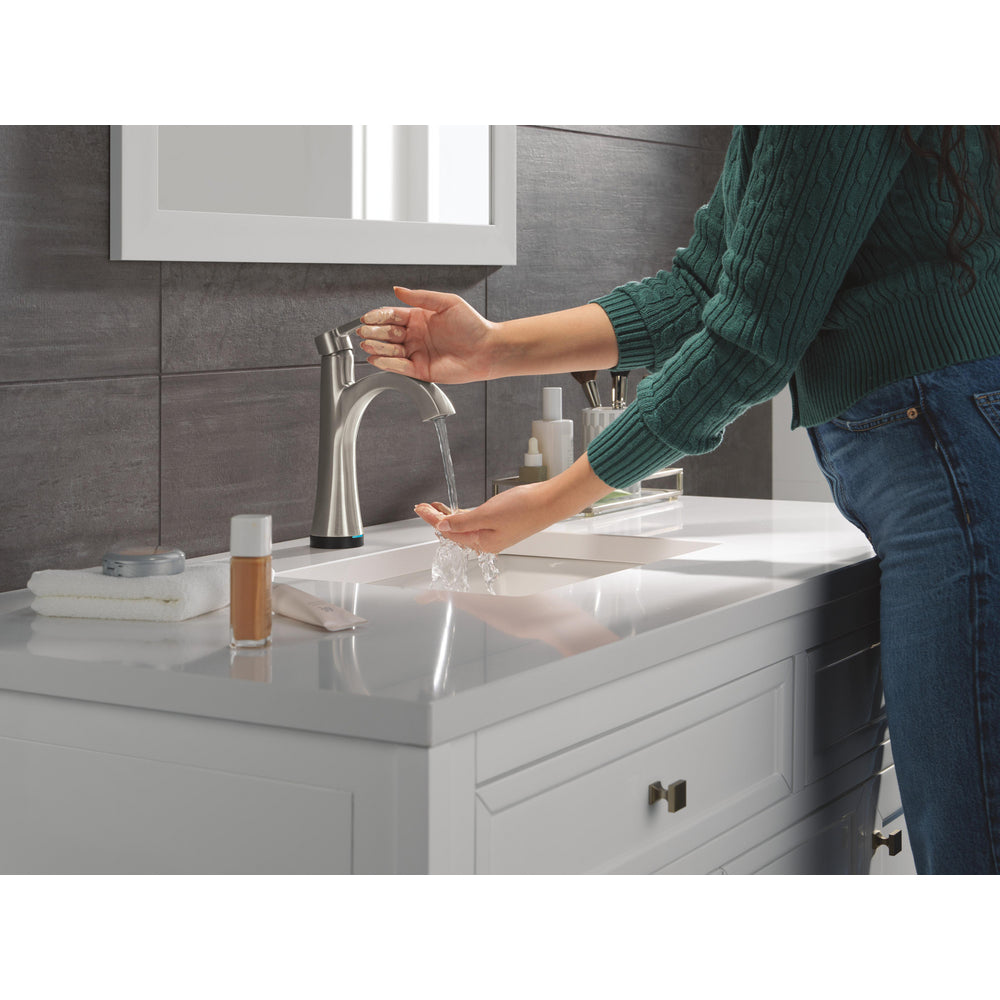 Delta Lineax Touch2O Stainless