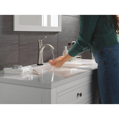 Delta Lineax Touch2O Stainless